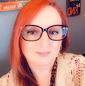 Meet your Posher, Stephanie
